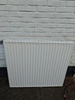 Dubbelplaats Radiator - Efficiënte Warmte voor uw Huis, Doe-het-zelf en Verbouw, Verwarming en Radiatoren, Ophalen, Gebruikt, Radiator