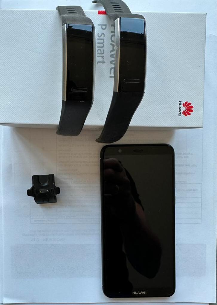 Huawei P smart 2018 incl twee Huawei sporthorloges, Telecommunicatie, Mobiele telefoons | Huawei, Zo goed als nieuw, Zonder simlock