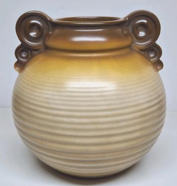 Keramieken Art Deco stijl bolvaas, 20e eeuw. beschikbaar voor biedingen
