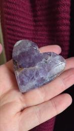 Hand gecarved Amethist hart, Verzamelen, Mineralen en Fossielen, Ophalen of Verzenden