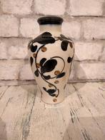 Aardewerk vaasje in art nouveau bloemen stijl., Ophalen of Verzenden