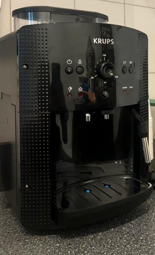 Krups koffiebonenmachine met melkopschuimer, Witgoed en Apparatuur, Koffiezetapparaten, Zo goed als nieuw, Koffiebonen, Koffiemachine