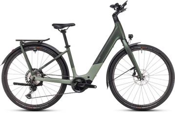CUBE KATHMANDU HYBRID C:62 SLT 400X LAGEINSTAP Stellar/origa beschikbaar voor biedingen