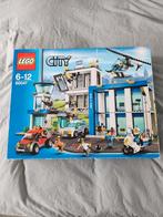Lego city 60047 Politiebureau, Kinderen en Baby's, Speelgoed | Duplo en Lego, Ophalen of Verzenden, Lego, Zo goed als nieuw