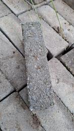 Gratis af te halen 550 blauwgrijze klinkers, Tuin en Terras, Ophalen, Gebruikt, Beton, Klinkers