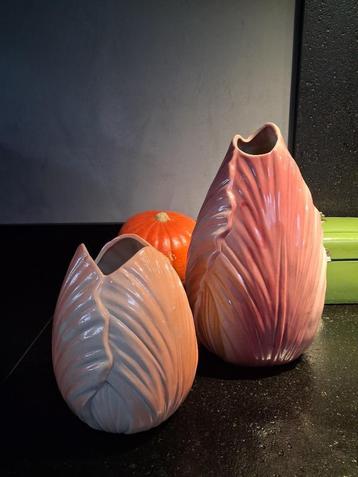 2 vazen tulp model / 17.5 & 27.5 cm hoog beschikbaar voor biedingen