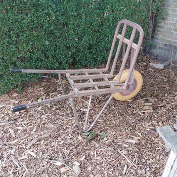 steenkruiwagen beschikbaar voor biedingen