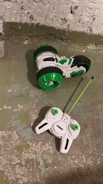 Race auto met draaifunctie voor kinderen beschikbaar voor biedingen