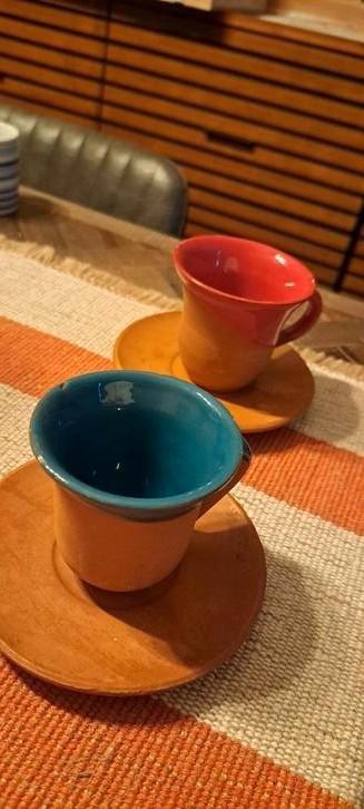 Vintage gebak-schotels,kopjes beschikbaar voor biedingen