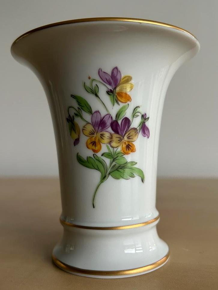 Porzellan-manufaktur MEISSEN bloemen vaas porselein, Antiek en Kunst, Antiek | Vazen, Verzenden