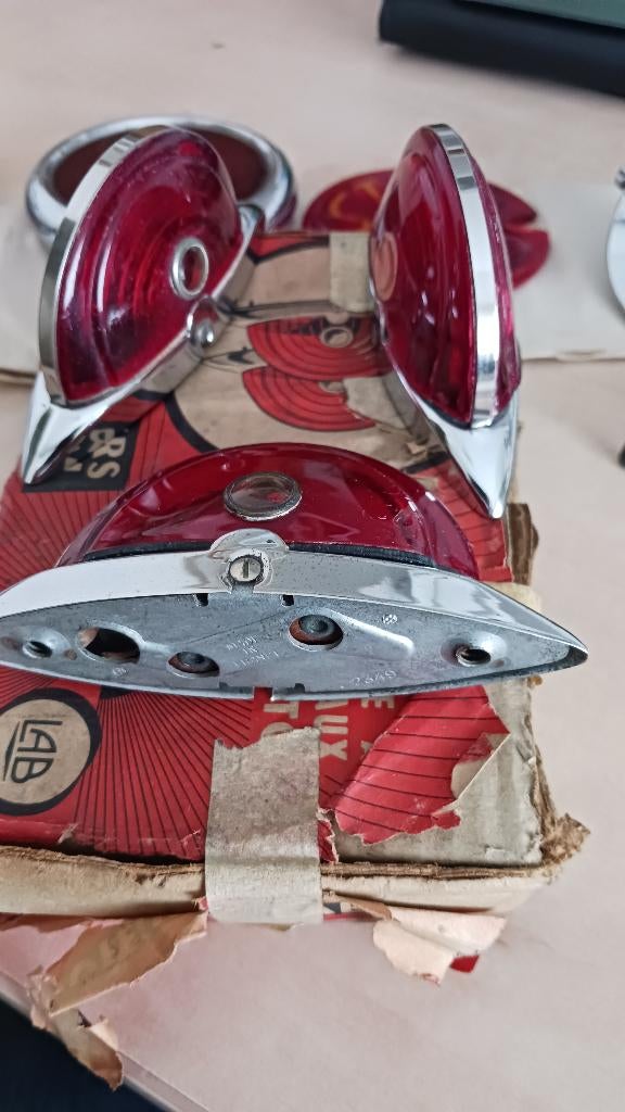 Renault Oldtimer delen Clingnoteurs LABINAL Ornament radia, Auto-onderdelen, Verlichting, Renault, Gebruikt, Ophalen of Verzenden