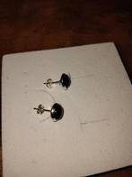 Zilveren oorbellen met granaat - Nieuw! 🎄🎁, Sieraden, Tassen en Uiterlijk, Oorbellen, Nieuw, Ophalen of Verzenden, Met edelsteen