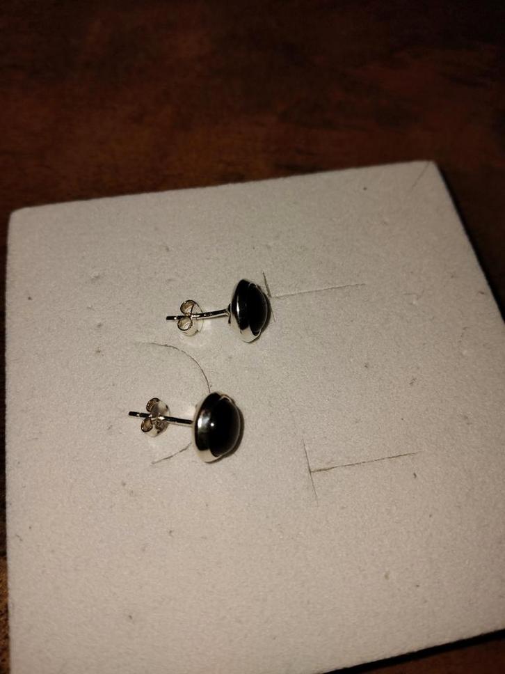 Zilveren oorbellen met granaat - Nieuw! 🎄🎁, Sieraden, Tassen en Uiterlijk, Oorbellen, Nieuw, Knopjes of Stekers, Zilver, Rood