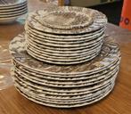 Prachtig vintage klassiek Engels servies - donkerbruin, Huis en Inrichting, Keuken | Servies, Gebruikt, Ophalen of Verzenden, Bord(en)