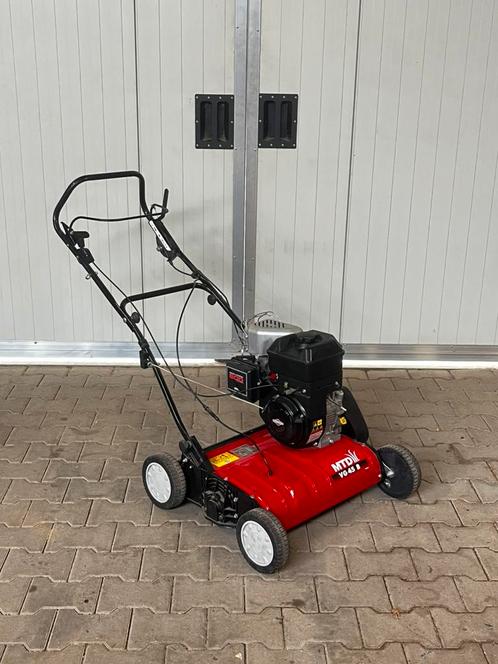MTD Verticuteermachine VG 45 B Briggs and Stratton, Tuin en Terras, Verticuteermachines, Zo goed als nieuw, Benzine, Ophalen