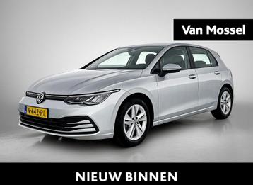 Volkswagen Golf 1.0 eTSI Life | Navigatie | Climate Control  beschikbaar voor biedingen
