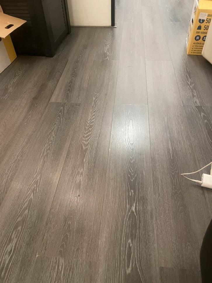 LAMINAAT ZELF ERUIT HALEN!!, Doe-het-zelf en Verbouw, Vloerdelen en Plavuizen, Zo goed als nieuw, Laminaat, Hout, 50 tot 150 cm