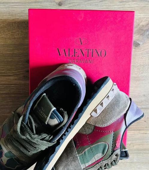 Valentino Garavani rockrunner sneakers met print maat 38, Kleding | Heren, Schoenen, Zo goed als nieuw, Ophalen