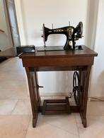 Antieke naaimachine, Antiek en Kunst, Ophalen