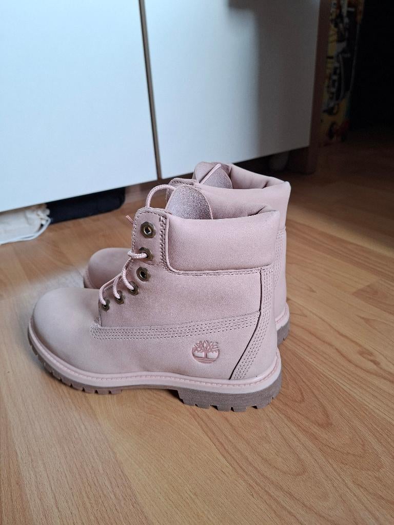 Roze timberlands maat 37,5, Kleding | Dames, Schoenen, Lage of Enkellaarzen, Ophalen of Verzenden, Zo goed als nieuw, Timberland