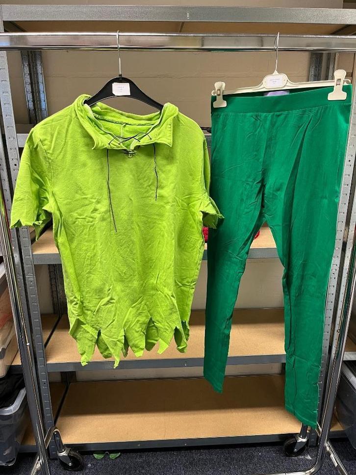 Diverse kostuums karakters uit Peter Pan, Hobby en Vrije tijd, Kostuums, Theaterbenodigdheden en LARP, Gebruikt, Toneelattributen of Onderdelen