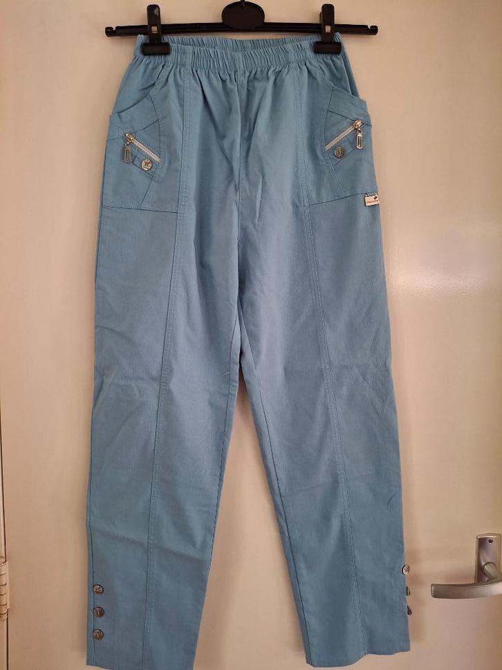 Lichtblauwe broek maat 38 - als nieuw -, Kleding | Dames, Broeken en Pantalons, Zo goed als nieuw, Maat 38/40 (M), Blauw, Lang