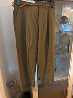 Groene broek met riem - Maat M, Maat 38/40 (M), Ophalen of Verzenden, Zo goed als nieuw, Lang