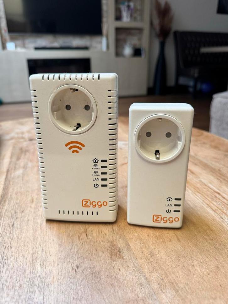 Ziggo Powerline Booster Set met Wifi, Computers en Software, Powerlines, Gebruikt, Ophalen of Verzenden