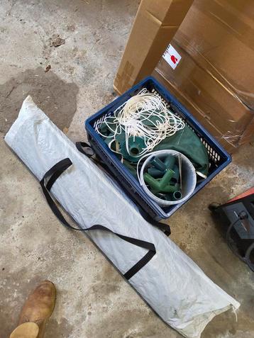 Partytent - Compleet, gebruikte staat maar nog prima. beschikbaar voor biedingen