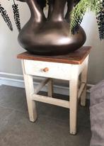 Landelijk bijzet tafeltje, 45 tot 60 cm, Minder dan 55 cm, Ophalen of Verzenden, Zo goed als nieuw