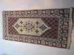 Perzisch tapijtje, 100 tot 150 cm, Crème, Zo goed als nieuw, Rechthoekig
