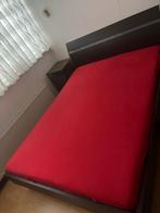 Tweepersoonsbed met nachtkastje kaptafel en tvkast, Huis en Inrichting, Slaapkamer | Slaapbanken, Gebruikt, Bruin, Tweepersoons