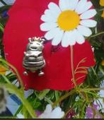 Pandora bijtje met GOUDEN kroontje: retired, Sieraden, Tassen en Uiterlijk, Bedels, Pandora, Ophalen of Verzenden, Zo goed als nieuw