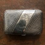 Antiek zilveren sigarettenetui met gegraveerd decor, Ophalen of Verzenden, Zilver