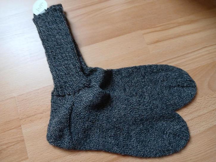 Gebreide sokken van sokkenwol. 75% wol. Maat 46/47, Kleding | Heren, Sokken en Kousen, Nieuw, Maat 43 t/m 46, Zwart, Ophalen of Verzenden