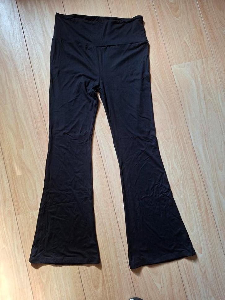 Superzachte flaired broek, hoge taille, XL, nieuw, Kleding | Dames, Broeken en Pantalons, Nieuw, Zwart, Lang, Ophalen of Verzenden