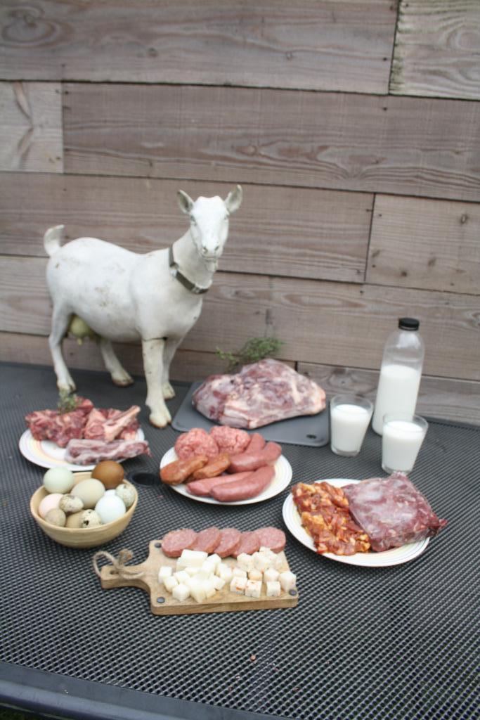 Geitenvlees (bevroren)   Geitenijs   Geitenkaas, Diversen, Levensmiddelen, Ophalen