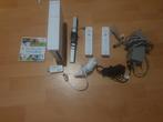 Nintendo Wii met 2 controllers en Wii Sports, Spelcomputers en Games, Spelcomputers | Nintendo Wii, Ophalen of Verzenden, Met 2 controllers