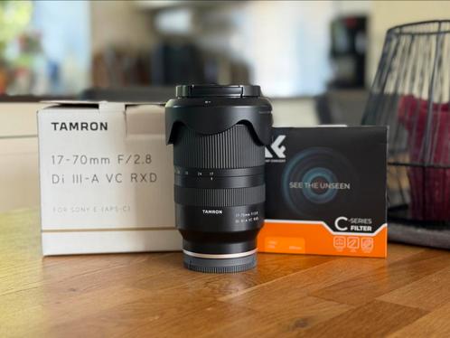 Tamron 17-70 2.8 Di III-A VC RXD Sony E APS-C + CPL-filter, Audio, Tv en Foto, Fotografie | Lenzen en Objectieven, Zo goed als nieuw