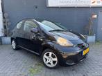 Toyota Aygo 1.0-12V Comfort Navigator Invalide Automaat Keyl, Auto's, Euro 5, Stof, Gebruikt, 4 stoelen