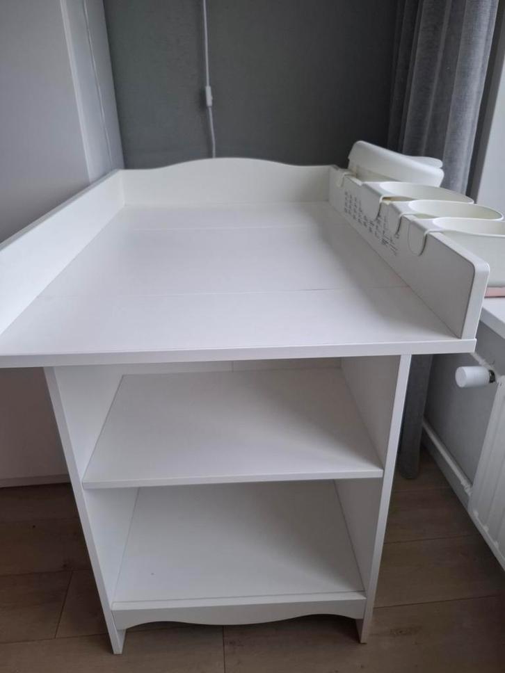 Witte Commode met Opbergruimte, Kinderen en Baby's, Kinderkamer | Commodes en Kasten, Gebruikt, Commode, 90 tot 105 cm, 75 tot 100 cm