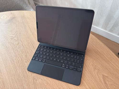 M1 iPad Pro 11” 256GB inclusief Magic Keyboard, Computers en Software, Apple iPads, Zo goed als nieuw, Apple iPad, Wi-Fi, 11 inch