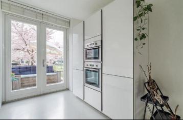 Moderne Witte Hoogglans Keuken+ Stenen Werkblad GEDEMONTEERD beschikbaar voor biedingen