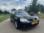 Volkswagen Golf 1.6 75KW 3D 2006 Zwart, Auto's, Volkswagen, Voorwielaandrijving, Stof, Zwart, 4 cilinders