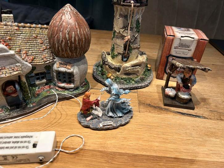 Efteling huisjes te koop, Verzamelen, Efteling, Zo goed als nieuw, Overige typen, Ophalen