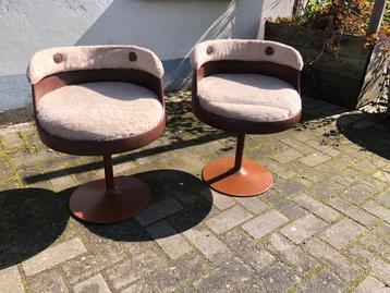 2 stoeltjes bruin space age vintage retro midcentury futura 