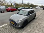 Mini 1.5 Cooper Chili 5D AUT 2016 Grijs, Auto's, Mini, 136 pk, Euro 6, Leder en Stof, Origineel Nederlands