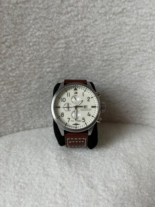 Tommy Hilfiger Horloge TH 102.1.14.0878 - Vintage & Topstaat, Sieraden, Tassen en Uiterlijk, Horloges | Heren, Zo goed als nieuw