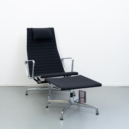 2x Vitra Eames EA 124 + 125 Set Zwart Hopsak - Chroom, Huis en Inrichting, Fauteuils, Zo goed als nieuw, Metaal, Stof, 50 tot 75 cm
