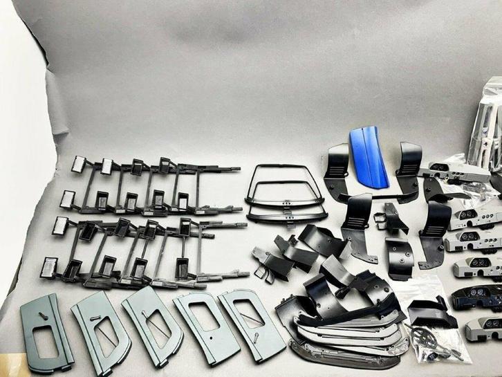 Diverse reserveonderdelen 1/8 bulkonderdelen Pocher F40, Hobby en Vrije tijd, Modelauto's | 1:5 tot 1:12, Zo goed als nieuw, Auto